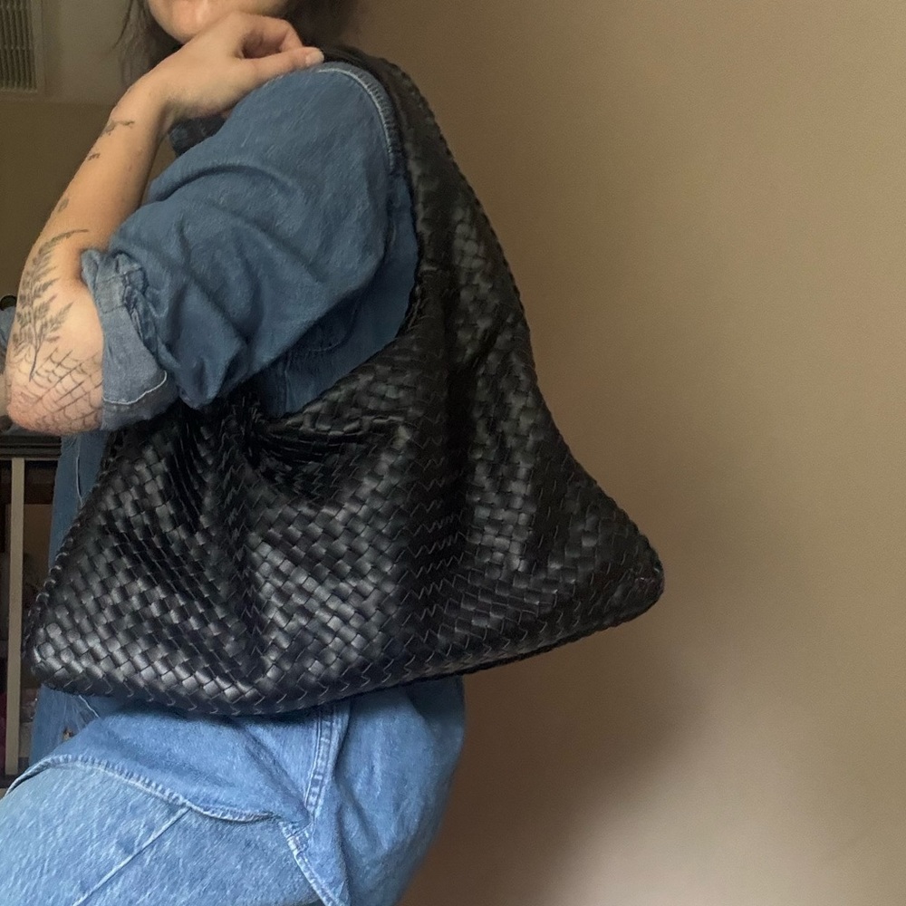 Elegant Black Woven Women's Bag